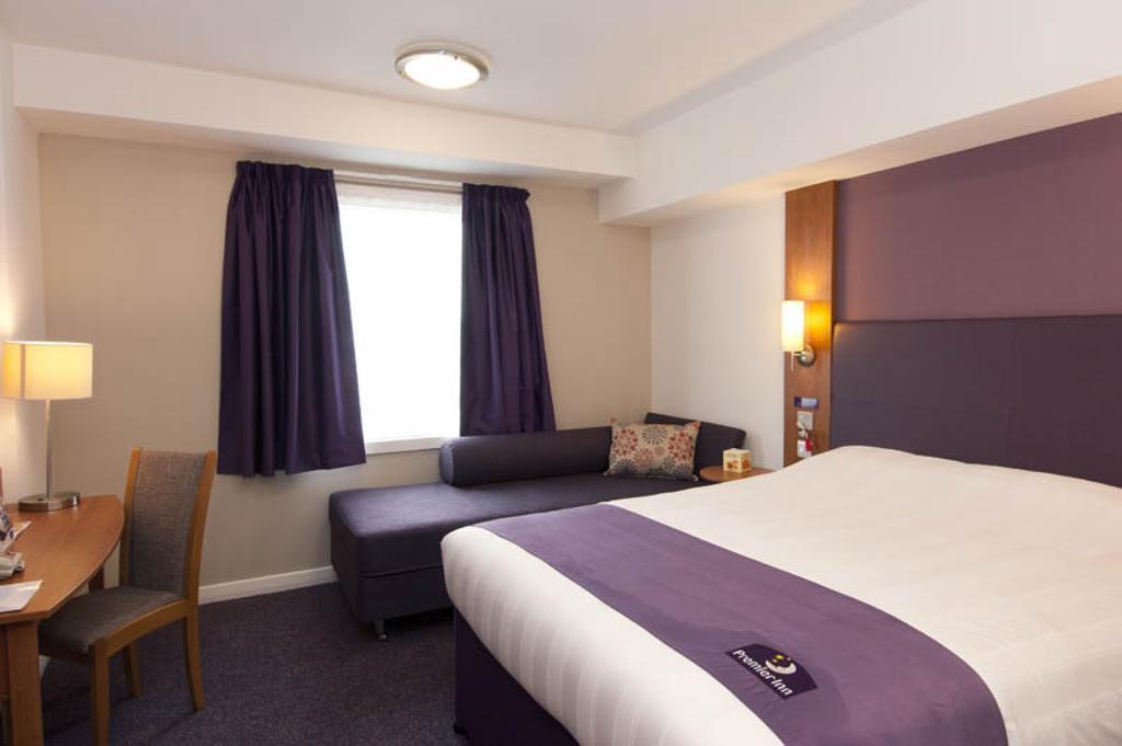 Premier Inn Newcastle City Centre Millennium Bridge Номер фото